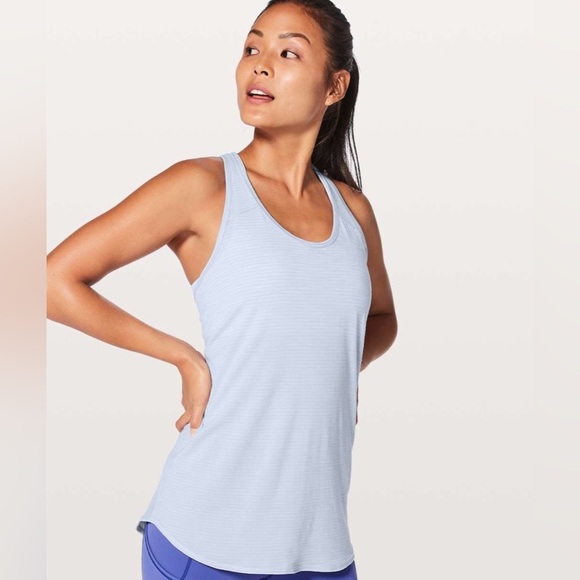 Lululemon Essential Tank - Picture 2 of 7